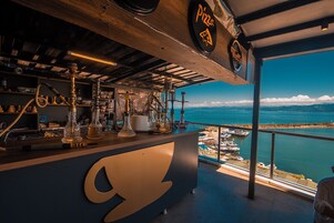 Breakfast, lunch and dinner served