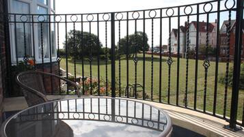 King Size Room with Balcony | Terrace/patio