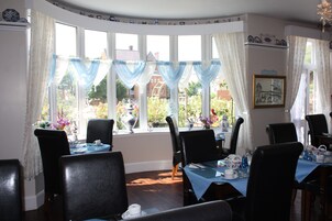 Colazione all'inglese inclusa, servita tutte le mattine 