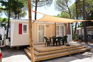 Cottage, 2 Bedrooms (4/6 pers) | Terrace/patio