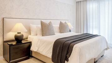 Luxury Apartment | 1 bedroom, premium bedding, Tempur-Pedic beds, in-room safe