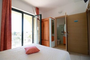 Habitación doble | Insonorización, cunas, wifi gratis y acceso para silla de ruedas