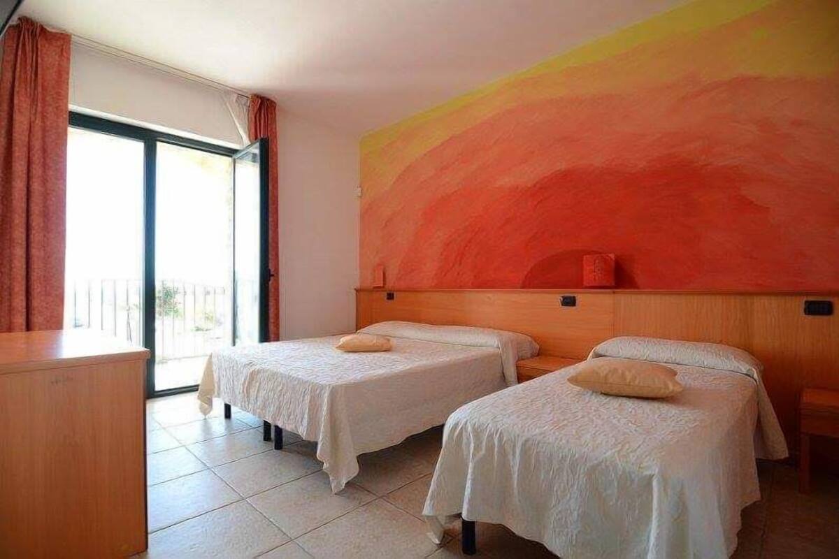 Habitación triple | Insonorización, cunas, wifi gratis y acceso para silla de ruedas