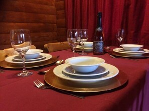 Deluxe Chalet, 2 Bedrooms, Non Smoking, Park View | Private kitchen | Fridge, microwave, stovetop, dishwasher - Pucks Glen Lodges (Dunoon)
