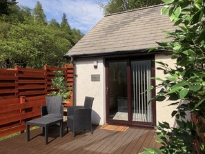 Deluxe Studio Suite, Hill View | Property grounds - The Wee Ludging (Dunoon)