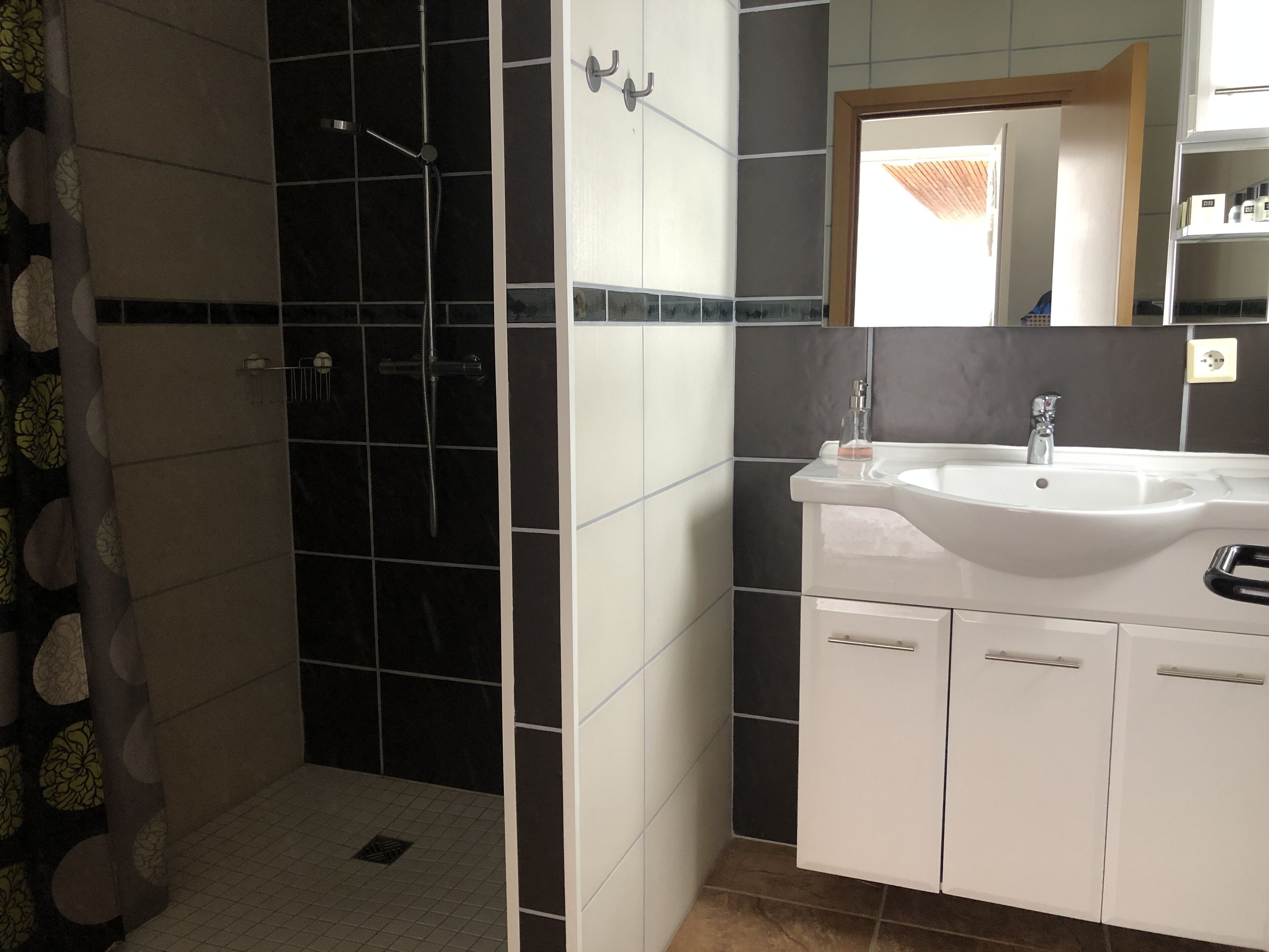 studio apartment - triple | bathroom | free toiletries, hair dryer, towels