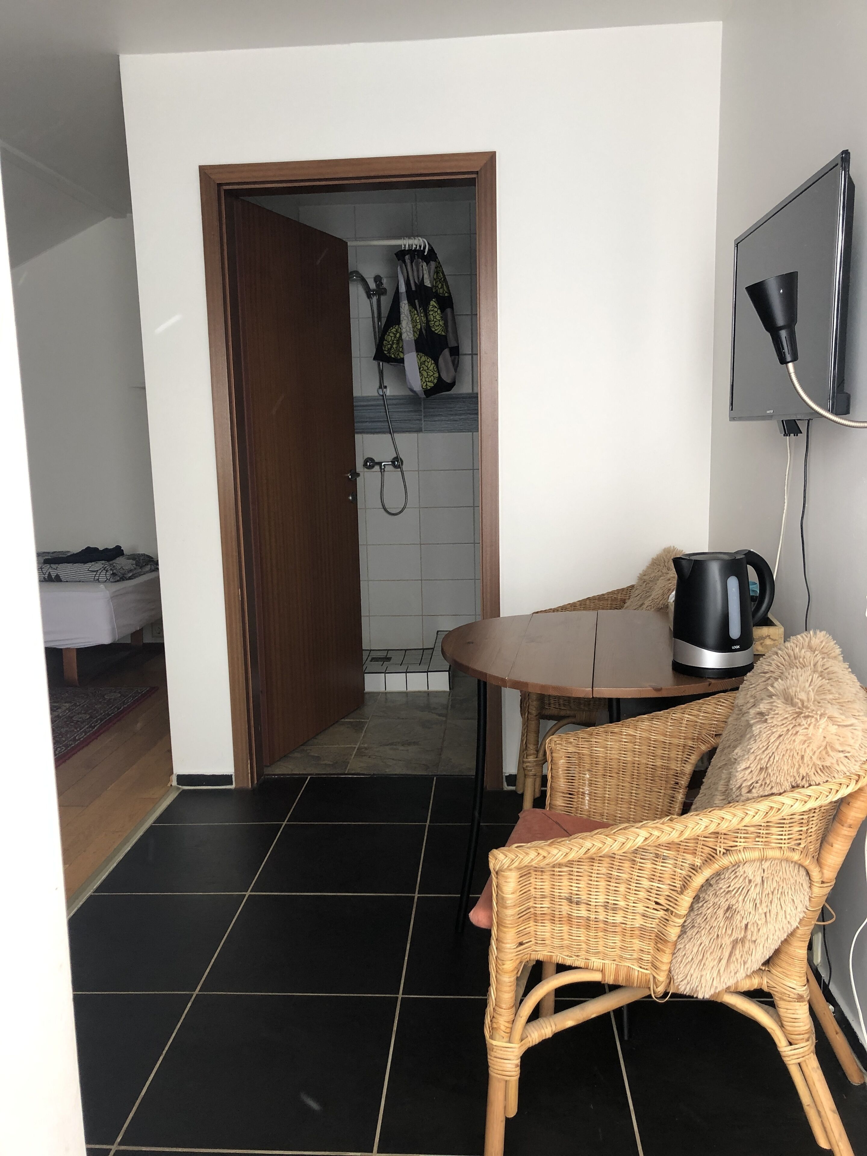 standard triple room, private bathroom | blackout curtains, iron/ironing board, free wifi, wheelchair access