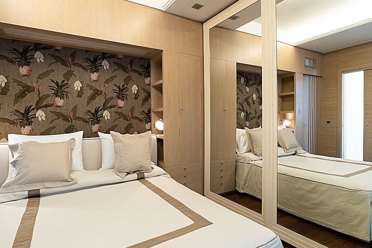 superior suite | 1 bedroom, minibar, free wifi, bed sheets