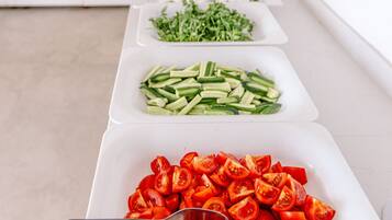 Breakfast, lunch and dinner served