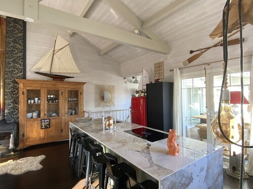 House Arcachon, 4 Huonetta, 10 Henkilöä