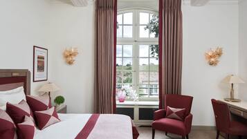 Deluxe Room | Premium bedding, memory foam beds, minibar, in-room safe