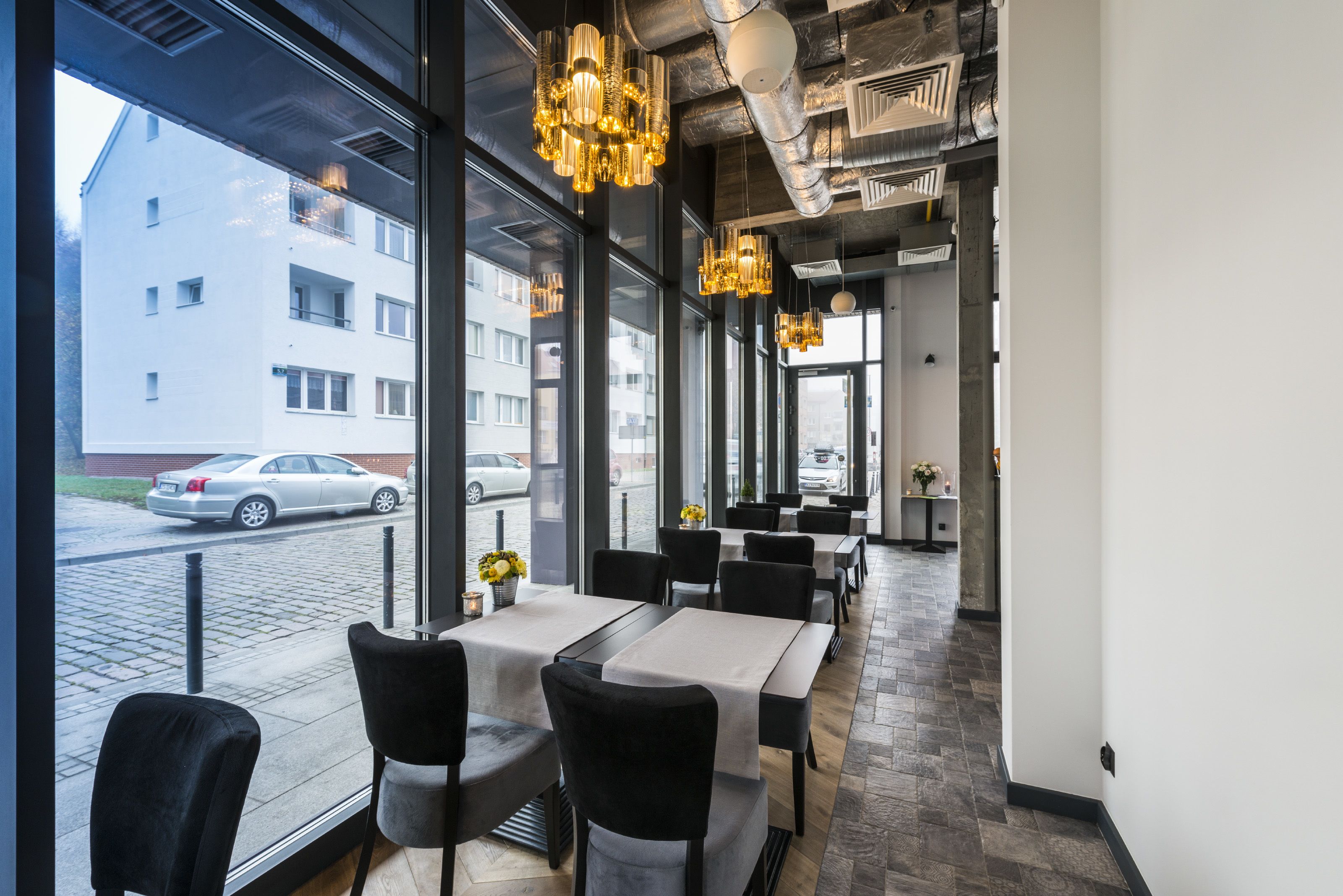 Daily full breakfast (PLN 30.00 per person)