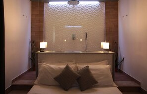 Apartment, 2 Bedrooms | Soundproofing, free WiFi, wheelchair access