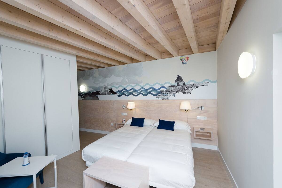 Doppel- oder Zweibettzimmer | 1 Schlafzimmer, Schreibtisch, schallisolierte Zimmer