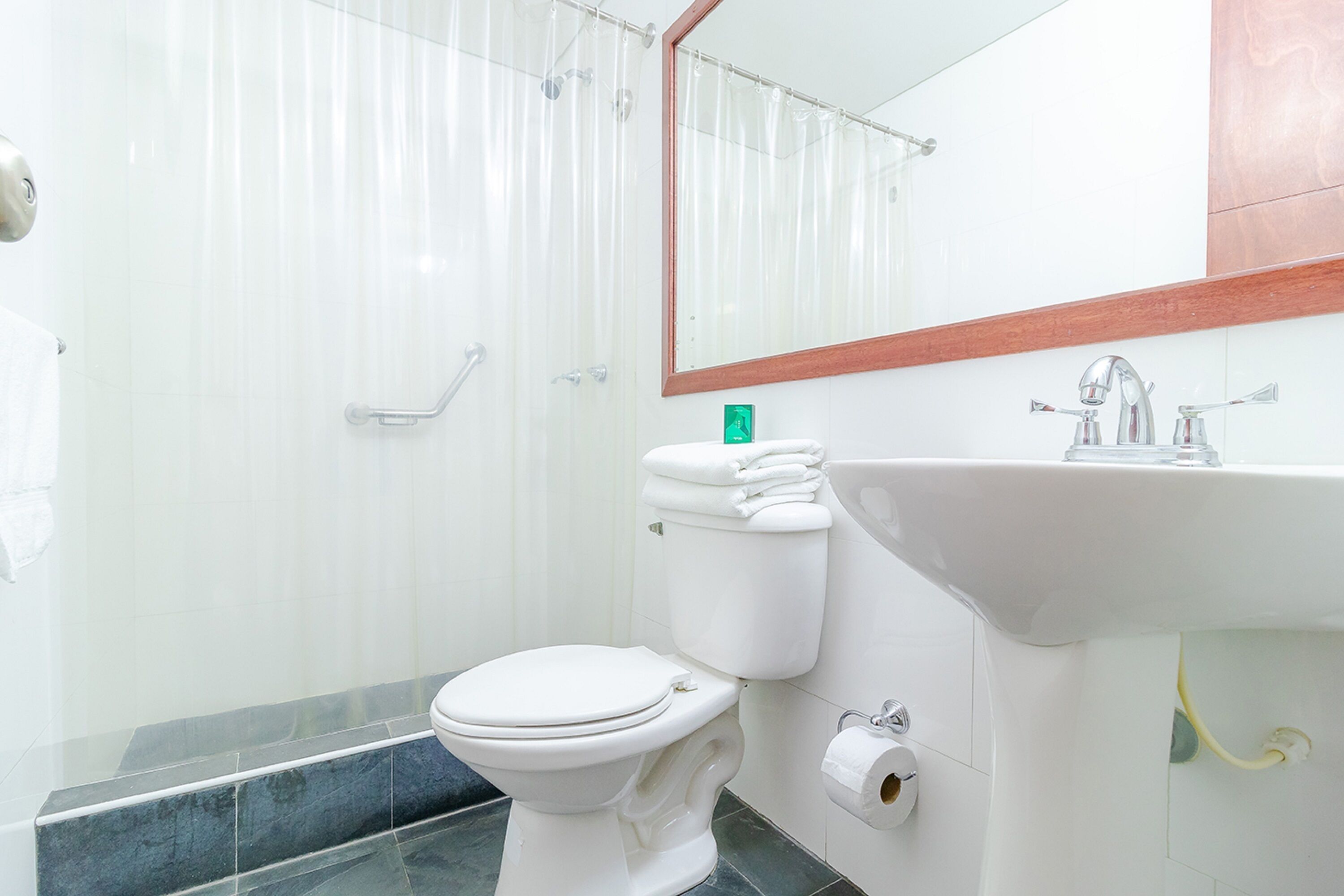 family studio | bathroom | shower, free toiletries, hair dryer, towels