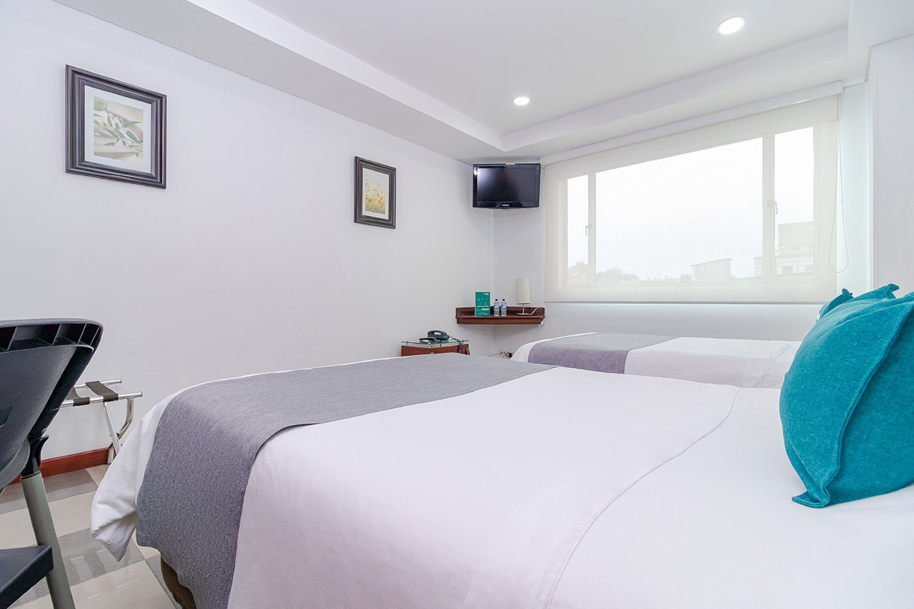 family studio | 1 bedroom, desk, laptop workspace, free wifi