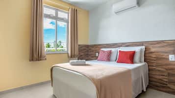 Decoración personalizada, muebles diferentes y escritorio