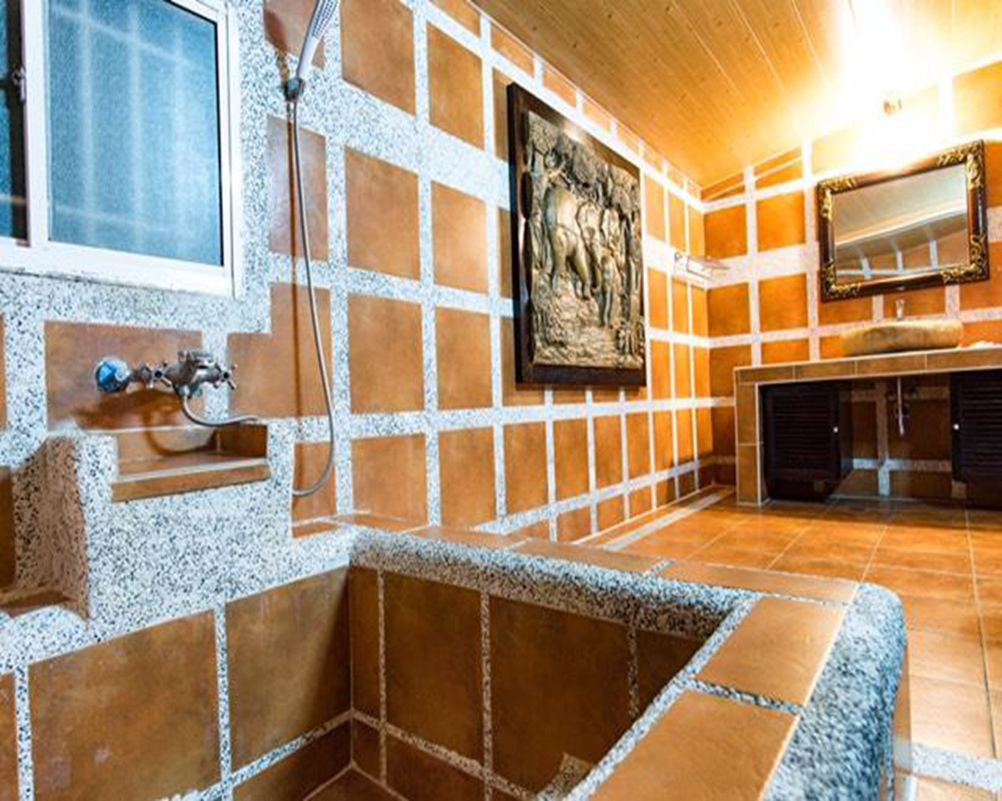 Quadruple Room, Hot Tub | Bathroom | Free toiletries, hair dryer, slippers, towels