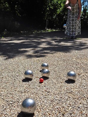 Área de juegos infantiles al aire libre