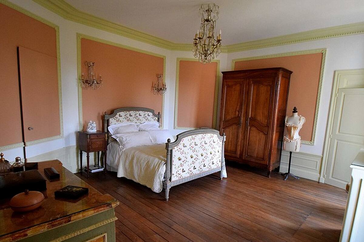 1 bedroom, premium bedding, individually decorated