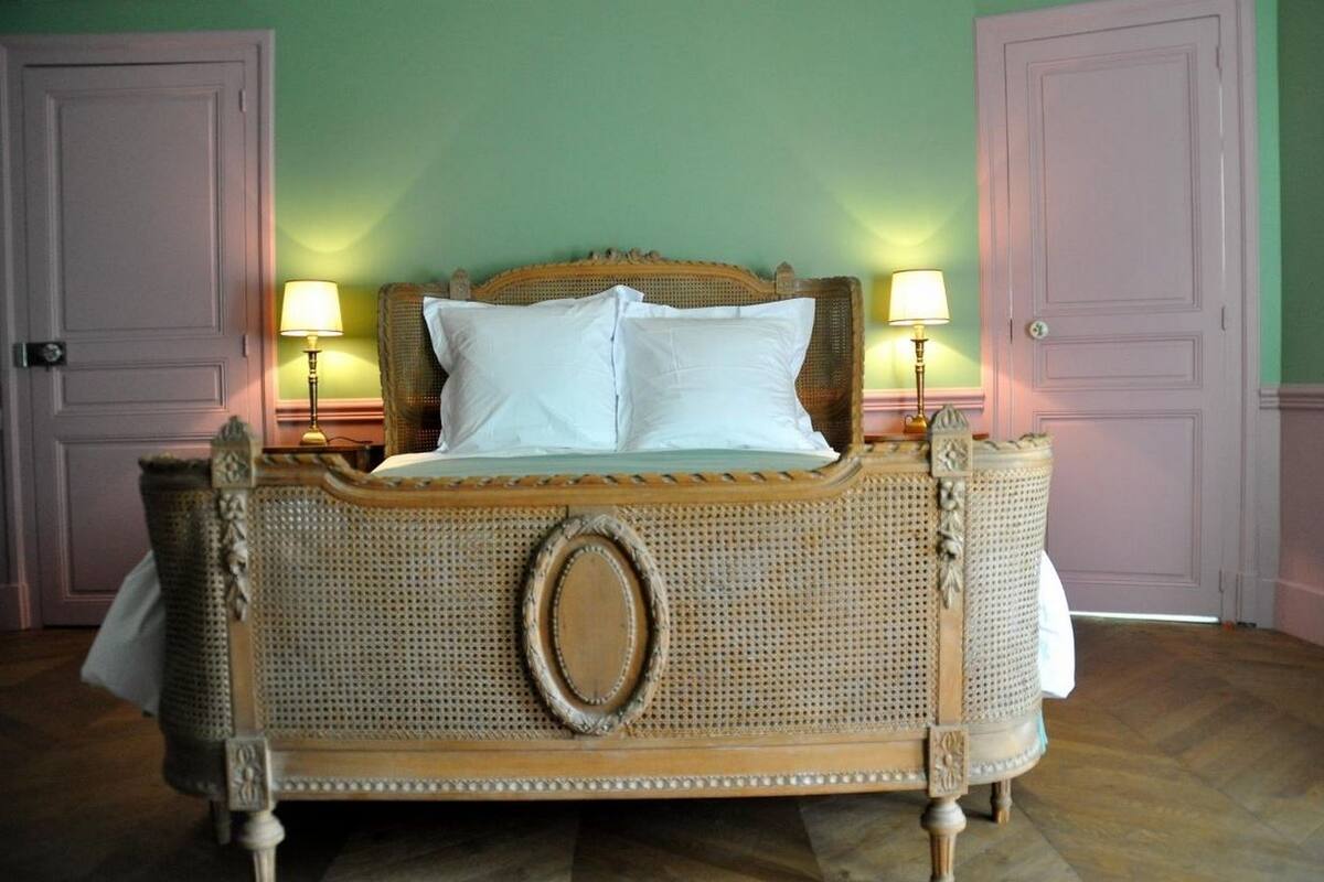 1 bedroom, premium bedding, individually decorated