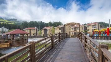 Enceinte de lâhĂ©bergement