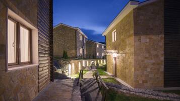 Enceinte de lâhĂ©bergement