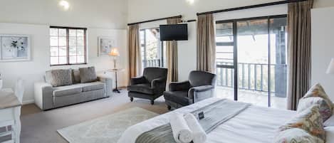 1 bedroom, in-room safe, individually decorated, individually furnished