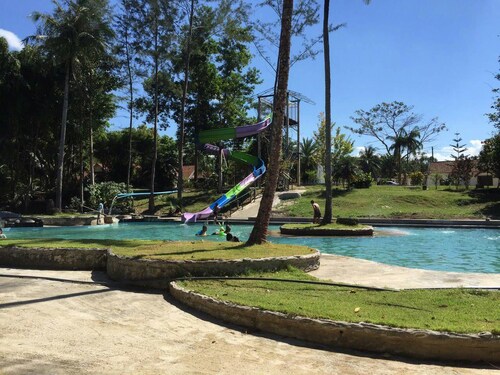 Ranong Resort and Laguna