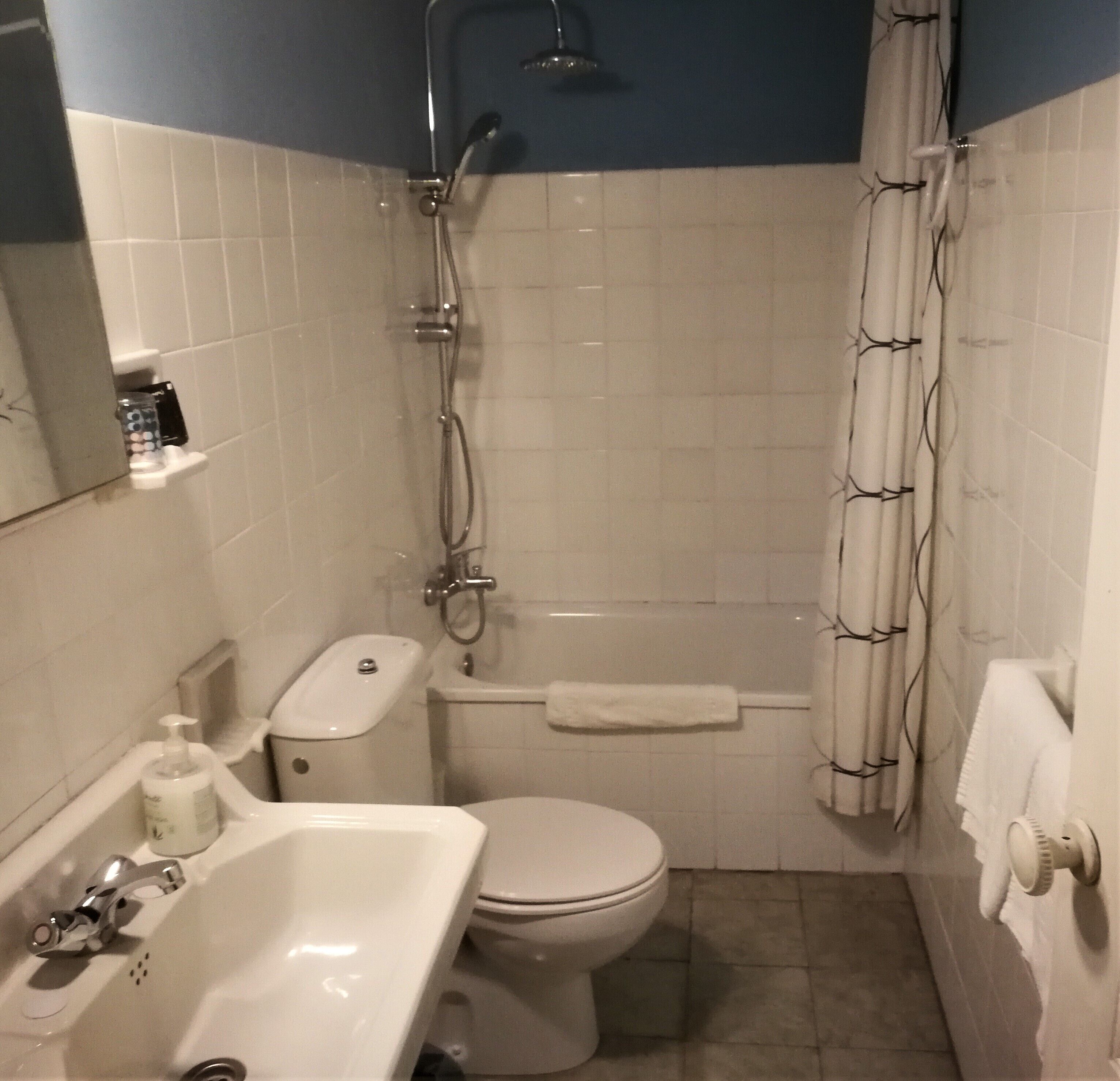 Photo - Hostal Montsoliu