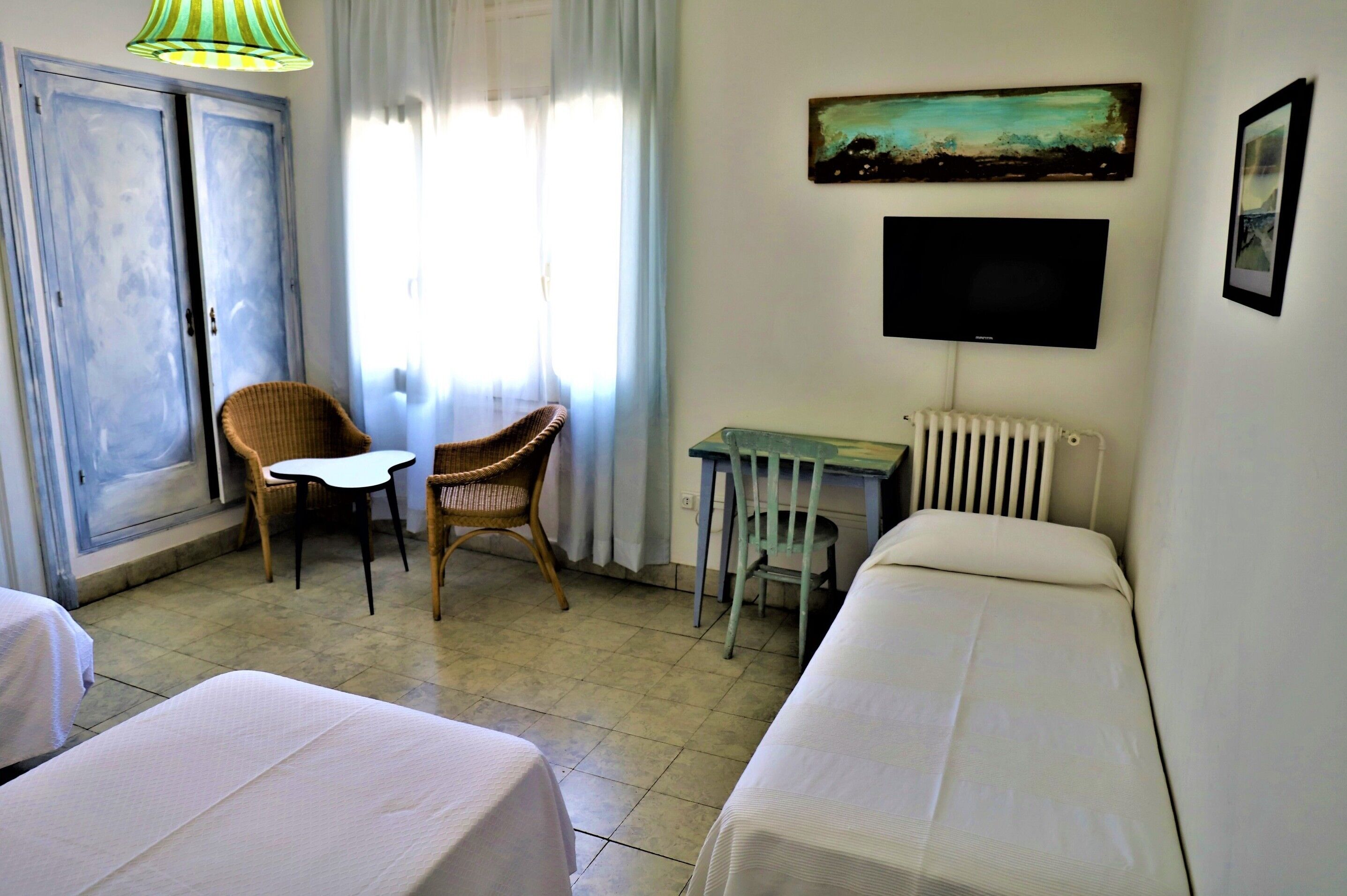 Photo - Hostal Montsoliu