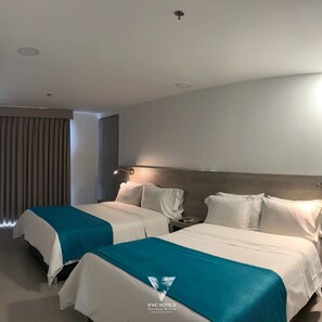 Habitación ejecutiva doble, 2 camas individuales | Ropa de cama de alta calidad, minibar, caja fuerte y escritorio
