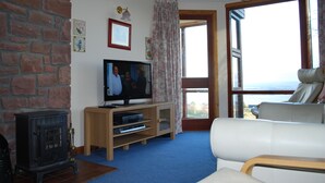 Cottage, Sea View | Living room - Flowerburn Holiday Homes (Fortrose)