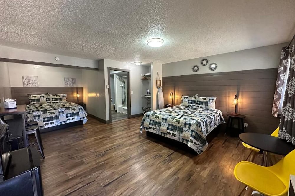 Lake Ridge Hotel