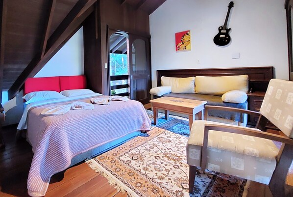 Chalet Classique | Rideaux occultants, Wi-Fi gratuit, draps fournis