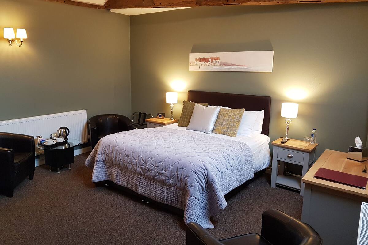 Comfort Triple Room, 1 Bedroom | Egyptian cotton sheets, premium bedding, in-room safe