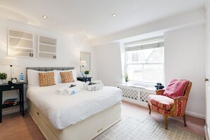 Apartemen Tradisional, 4 kamar tidur | 4 kamar tidur dan setrika/meja setrika