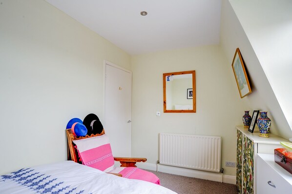 Room - Stylish Cocoon in Kensington - ECX (London)