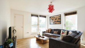Appartement, 2 chambres | Salle de séjour