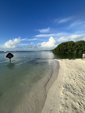 Beach/ocean view - Dream Cabanas (Caye Caulker)