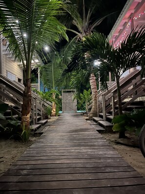 Exterior - Dream Cabanas (Caye Caulker)