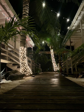 Exterior. Dream Cabanas