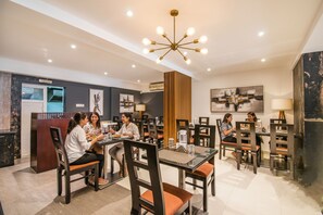 Restaurant - FabHotel Jansi Deluxe (Coimbatore)