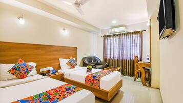 Executive Room | Desk, soundproofing, free WiFi, bed sheets