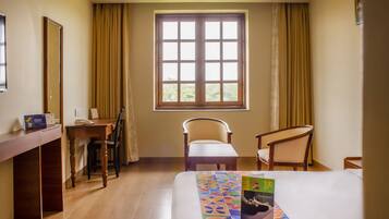 Executive-Zimmer | Minibar, Schreibtisch, schallisolierte Zimmer, kostenloses WLAN