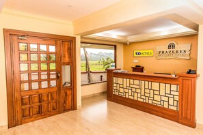 Reception - FabHotel Prazeres Boutique PanajI (Panaji)
