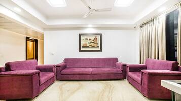 Área de estar no saguão