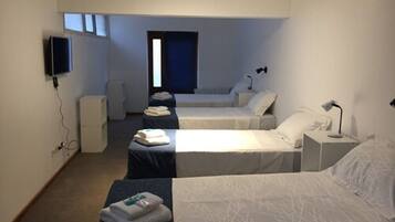 Premium bedding, desk, free WiFi