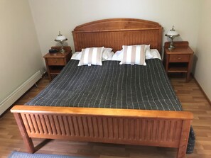 雙床房 | 書桌、熨斗/熨衣板、免費無線上網