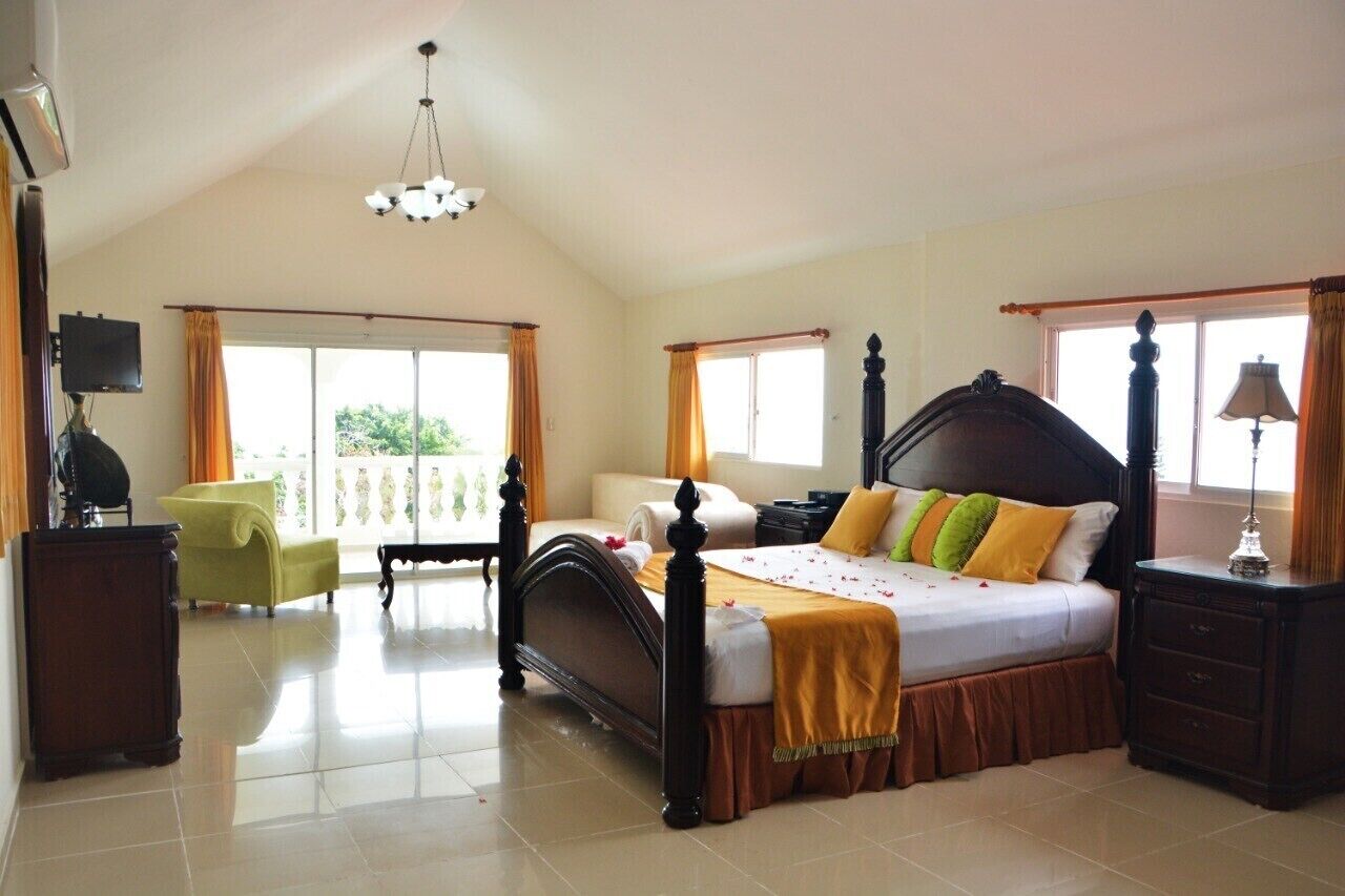 7 間睡房、房內夾萬、熨斗/熨衫板、Wi-Fi